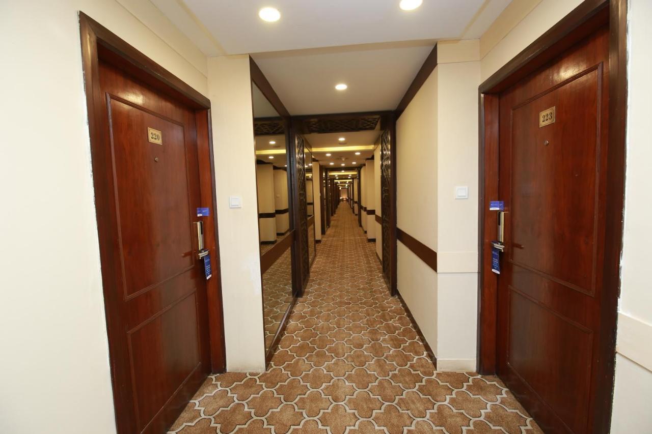 Ramada By Wyndham Multan Hotel Exterior photo